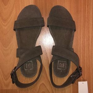 Gap Suede Sandals Size 7